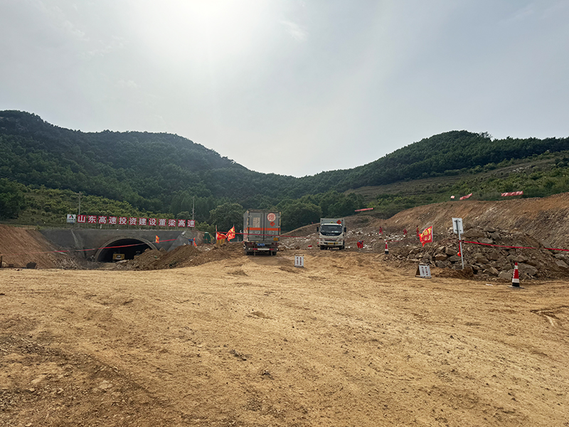 董梁二标隧道工(gong)程(cheng)